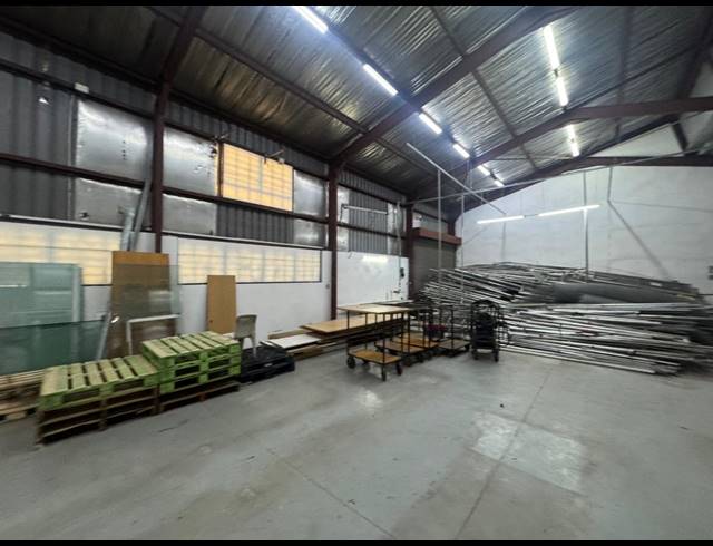 750M² WAREHOUSE TO LET IN HERMANSTAD